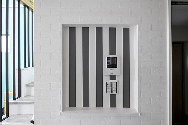 【■ニッチ】ニッチ×アクセントクロス♪ライトブルーのクロスも相まって個性的でおしゃれ♪