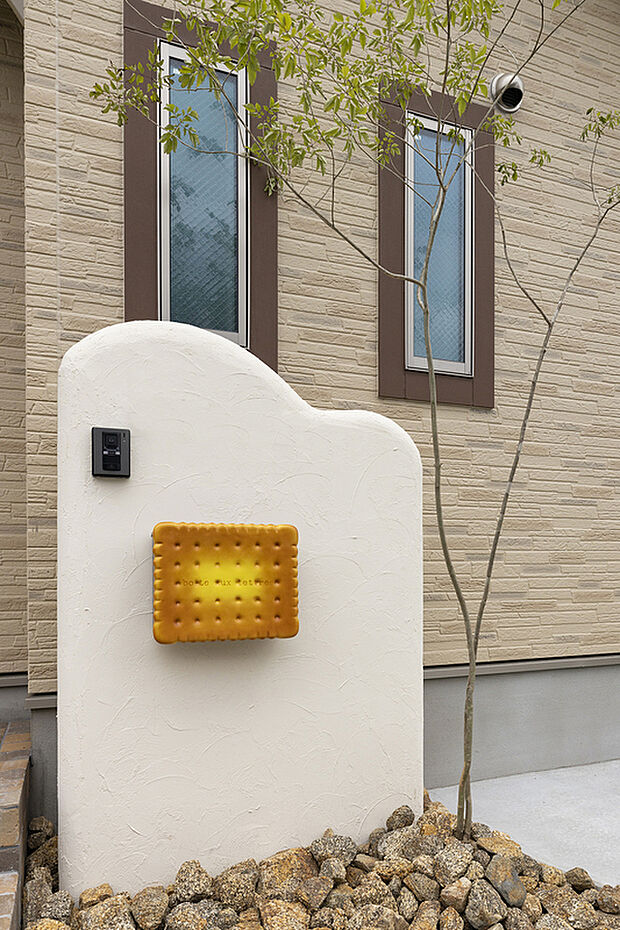 【■ポスト】珍しいクッキー型のポスト♪人とは違う、自分らしさを出せるお家造りはサンエーホームにお任せ下さい!