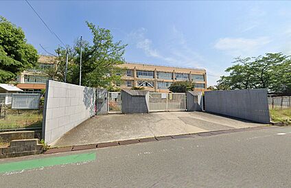 鶴山台北小学校 約750ｍ(徒歩10)