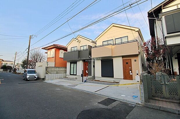 『A号棟』
ひとたび扉を開けばそこに待っているのは上質な空間とマイホームでの新生活をイメージさせる優雅なひととき。「この家なら…」ではなく「ここに住みたい♪」と思う感動をお届けいたします。