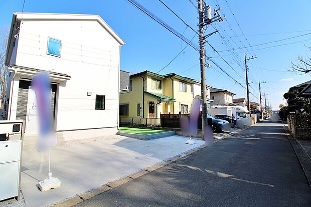 『１号棟』
ひとたび扉を開けばそこに待っているのは上質な空間とマイホームでの新生活をイメージさせる優雅なひととき。「この家なら…」ではなく「ここに住みたい♪」と思う感動をお届けいたします。