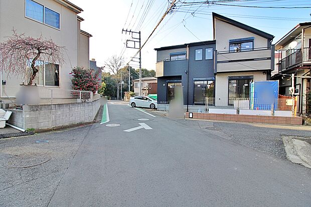 『1号棟』
ひとたび扉を開けばそこに待っているのは上質な空間とマイホームでの新生活をイメージさせる優雅なひととき。「この家なら…」ではなく「ここに住みたい♪」と思う感動をお届けいたします。