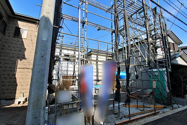 『１号棟』
住宅性能評価で耐震等級３（最高等級）を取得！お客様を守る大切な住宅だからこそ、第三者の検査を受けて安心して住んでいただける住宅をご案内させて頂きます。
