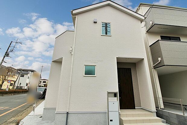 『２号棟』
気になった物件すぐにご見学対応させていただきます♪平日・お仕事帰りなど、いつでもご案内可能です♪周辺環境と併せて、実際に現地をご確認ください♪