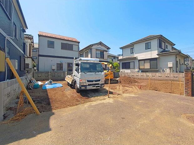 『A号棟』
ひとたび扉を開けばそこに待っているのは上質な空間とマイホームでの新生活をイメージさせる優雅なひととき。「この家なら…」ではなく「ここに住みたい♪」と思う感動をお届けいたします。