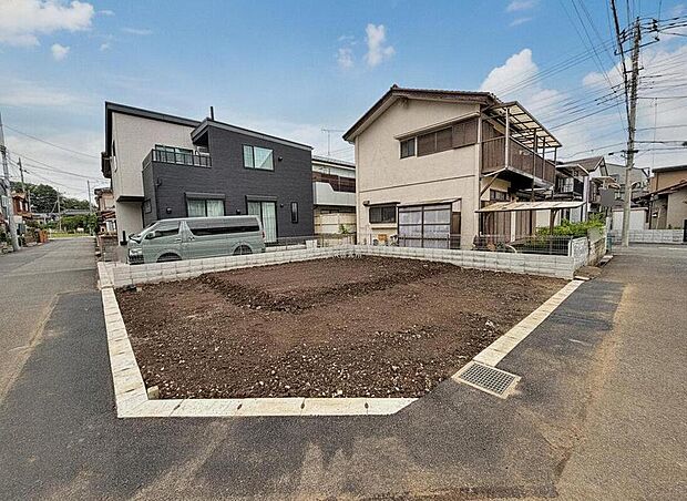 『A号棟』
気になった物件すぐにご見学対応させていただきます♪平日・お仕事帰りなど、いつでもご案内可能です♪周辺環境と併せて、実際に現地をご確認ください♪