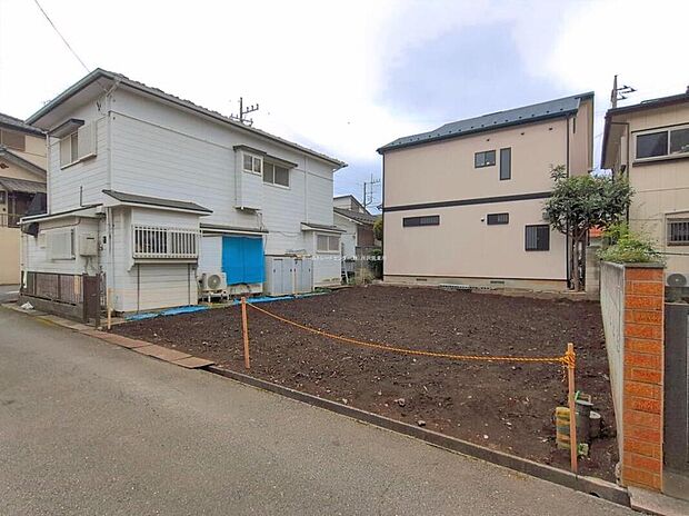 『1号棟』
住宅性能評価で耐震等級3(最高等級)を取得!お客様を守る大切な住宅だからこそ、第三者の検査を受けて安心して住んでいただける住宅をご案内させて頂きます。