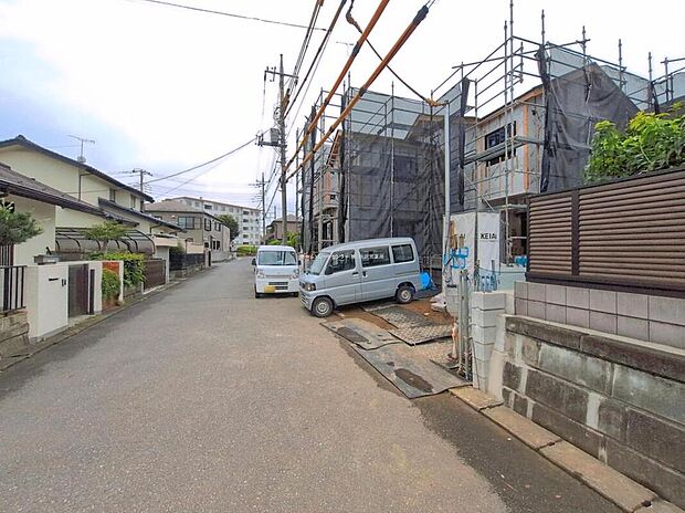 『2号棟』
ひとたび扉を開けばそこに待っているのは上質な空間とマイホームでの新生活をイメージさせる優雅なひととき。「この家なら…」ではなく「ここに住みたい♪」と思う感動をお届けいたします。