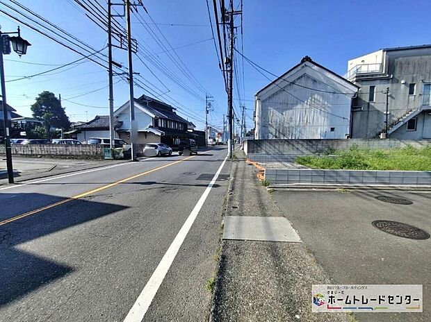『１・２号棟』ひとたび扉を開けばそこに待っているのは上質な空間とマイホームでの新生活をイメージさせる優雅なひととき。「この家なら…」ではなく「ここに住みたい♪」と思う感動をお届けいたします。