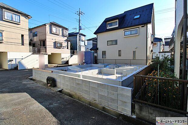 『１号棟』
住宅性能評価で耐震等級３（最高等級）を取得！お客様を守る大切な住宅だからこそ、第三者の検査を受けて安心して住んでいただける住宅をご案内させて頂きます。
