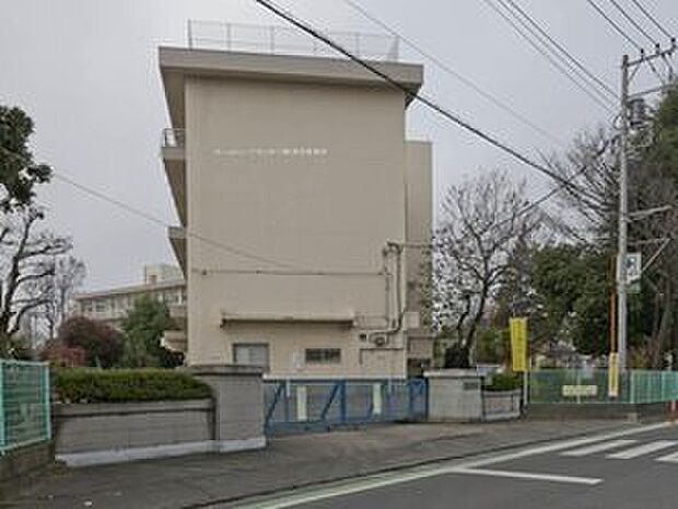 所沢市立若狭小学校(約710m)