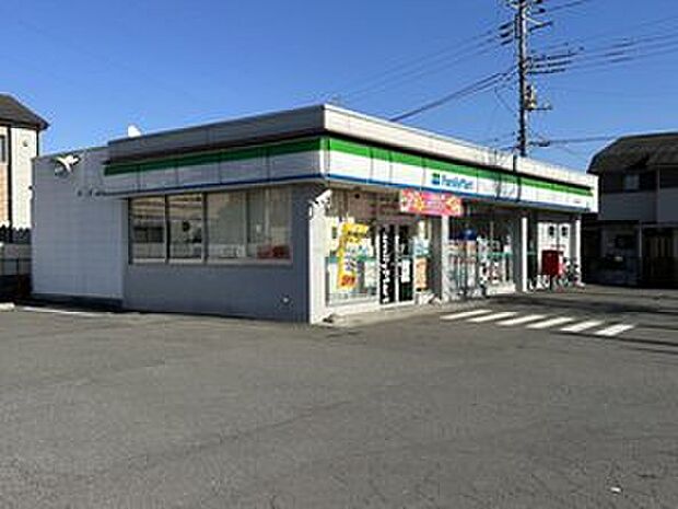 ファミリーマート所沢若狭店(約215m)