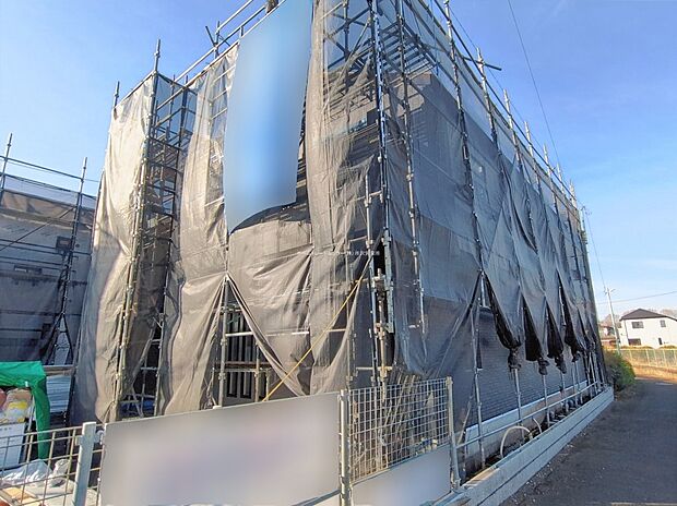 【現地外観写真】『１号棟』
住宅性能評価で耐震等級３（最高等級）を取得！お客様を守る大切な住宅だからこそ、第三者の検査を受けて安心して住んでいただける住宅をご案内させて頂きます。