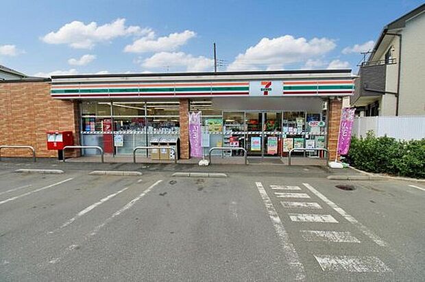 セブンイレブン所沢久米店（約364m）