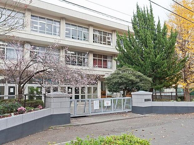 所沢市立美原中学校(約2,080m)