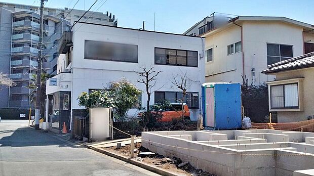 【現地外観写真】『A号棟』
住宅性能評価で耐震等級3(最高等級)を取得!お客様を守る大切な住宅だからこそ、第三者の検査を受けて安心して住んでいただける住宅をご案内させて頂きます。