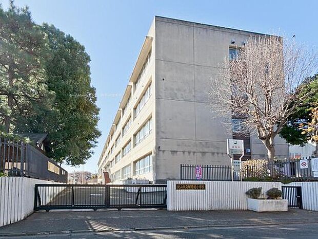 狭山市立御狩場小学校（約836m）