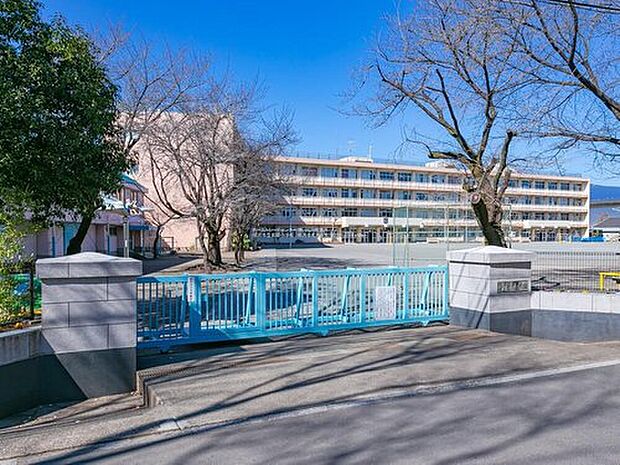 所沢市立美原小学校(約1,400m)