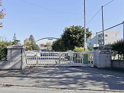 所沢市立狭山ケ丘中学校 1840m(徒歩23分)