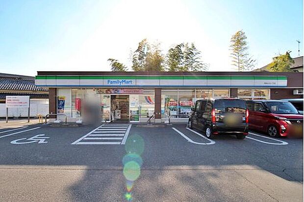 ファミリーマート東狭山ヶ丘一丁目店(約193m)