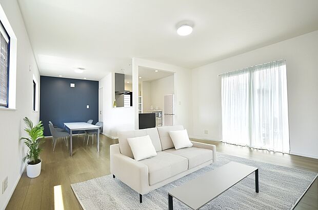 【3号地モデルハウス】リビング※家具はCG合成です。