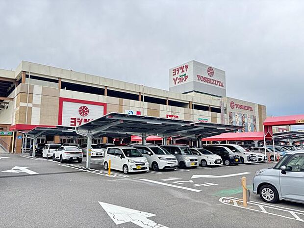 ヨシヅヤ JR蟹江駅前店（約900m）