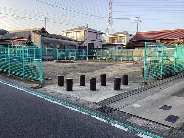 荒子町3丁目 ちびっ子広場(約500m)