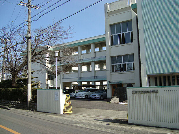 草井小学校（約650m）