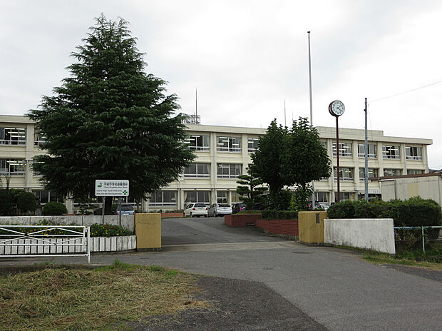 中部中学校（約1,800m）