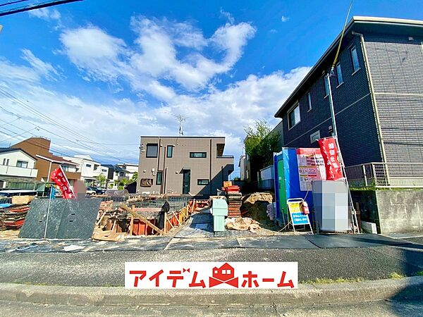 〇●2号棟外観●〇　　
平日のご案内も可能です！　
アイデムホーム南店は緑区役所から徒歩2分！
水曜日も営業しております！
