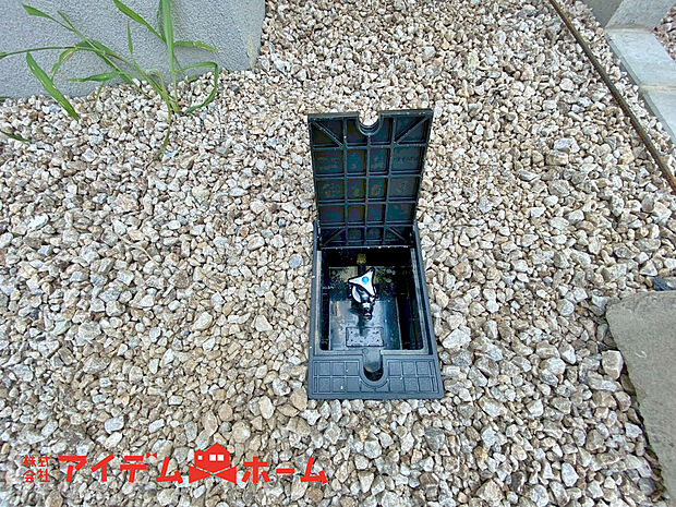 【散水栓】愛車の洗車や植栽の水やり、庭先のBBQや子供たちのプール遊びなど用途多様にお使いいただけます。