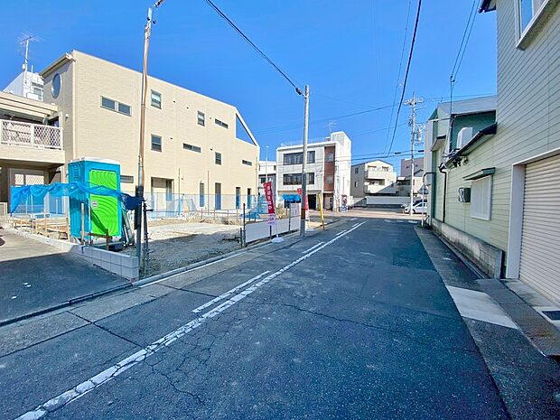 【現地外観】〇●1号棟(撮影2025年11月)●〇
モデル案内も承ります!
アイデムホーム南店は緑区役所から徒歩2分!
水曜日も営業しております!