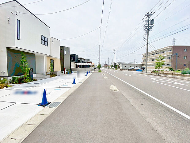 現地(2025年6月)撮影
休日、平日問わずお気軽にお問合せくださいませ。