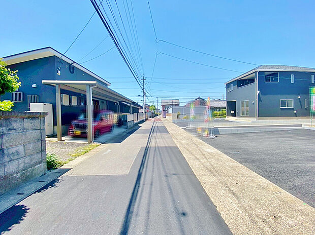 【前面道路】休日、平日問わずお気軽にお問合せください。年末年始以外毎日営業中♪