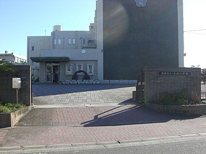 清須市立古城小学校 700ｍ