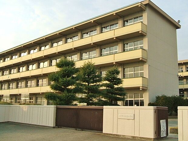 一宮市立大徳小学校（約881m）