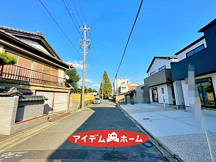 ■2号棟　前面道路写真■