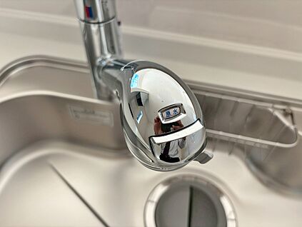 同仕様写真　浄水器内蔵型水栓