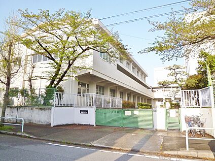 名古屋市立当知小学校 450ｍ