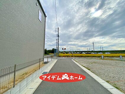 ■西側道路■