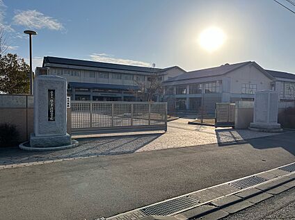佐久市佐久平浅間小学校 約740 ～約780m(徒歩約10分)