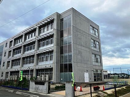 山形市立東小学校 約850～940m(徒歩11～12分)