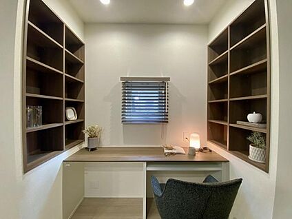 リビング(書斎スペース)(2025年10月撮影)