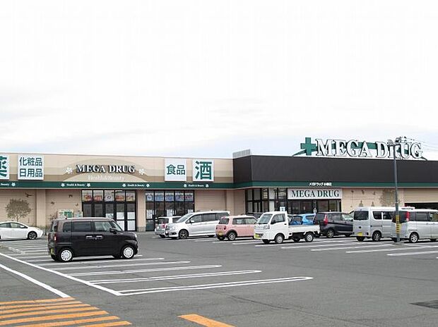 メガ小柳店