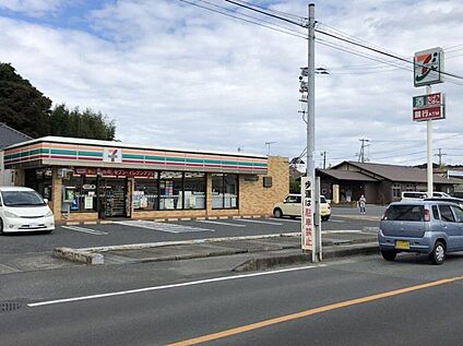 セブンイレブンいわき林城店 650m