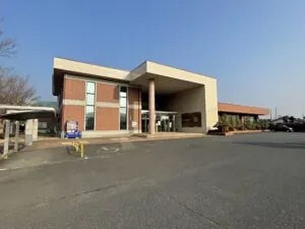 里庄町立図書館(約2m)