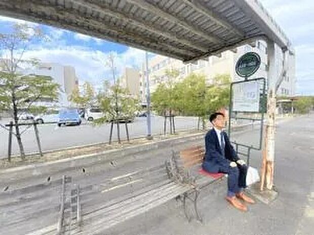 両備バス（吉岡線）「水島第一病院前」バス停（約550m）