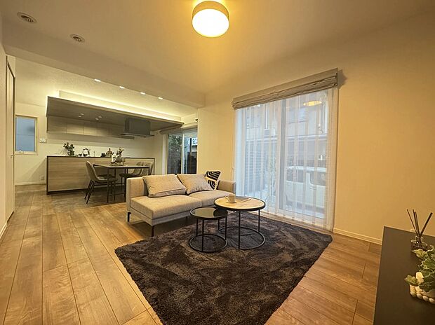 【4号地_リビング】広々とした落ち着くリビング♪