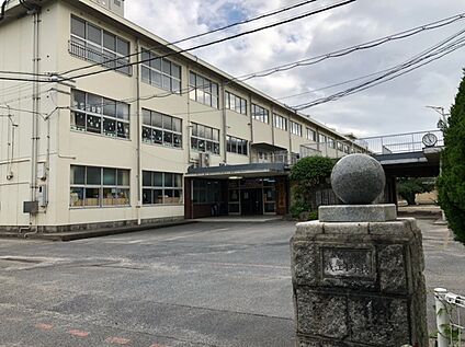 浅江小学校 約1,430ｍ(徒歩18分)