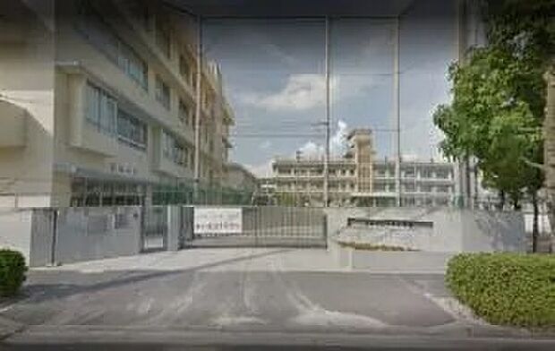 広島市立山本小学校(約820m)